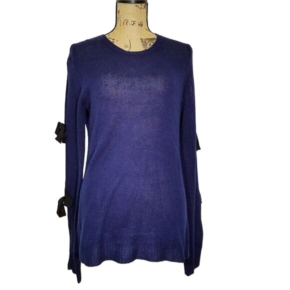Acrobat Black Bows Tie Split Sleeve Blue Wool/Cashmere Blend Sweater Size small - Picture 2 of 7